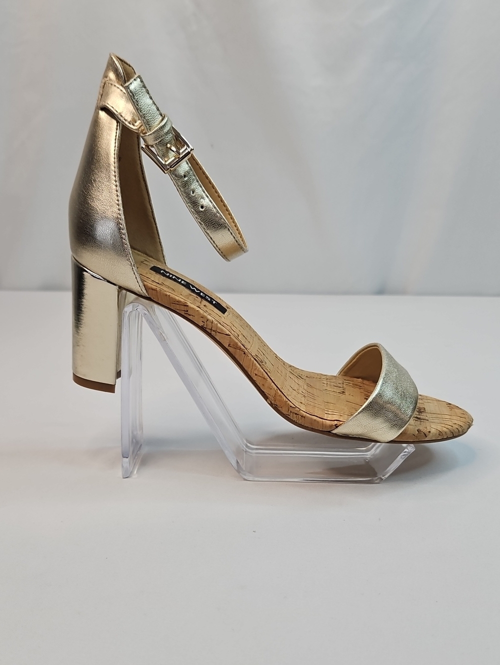 Nine West Metallic Gold Block Heel Ankle Strap Sandals Size 6.5